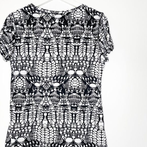 LULULEMON Lively Crew Neck Tee in Vitasea - Picture 6 of 8